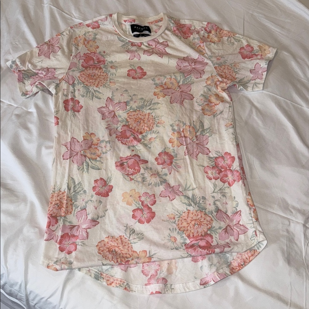 PacSun Pink and Green Floral Tee